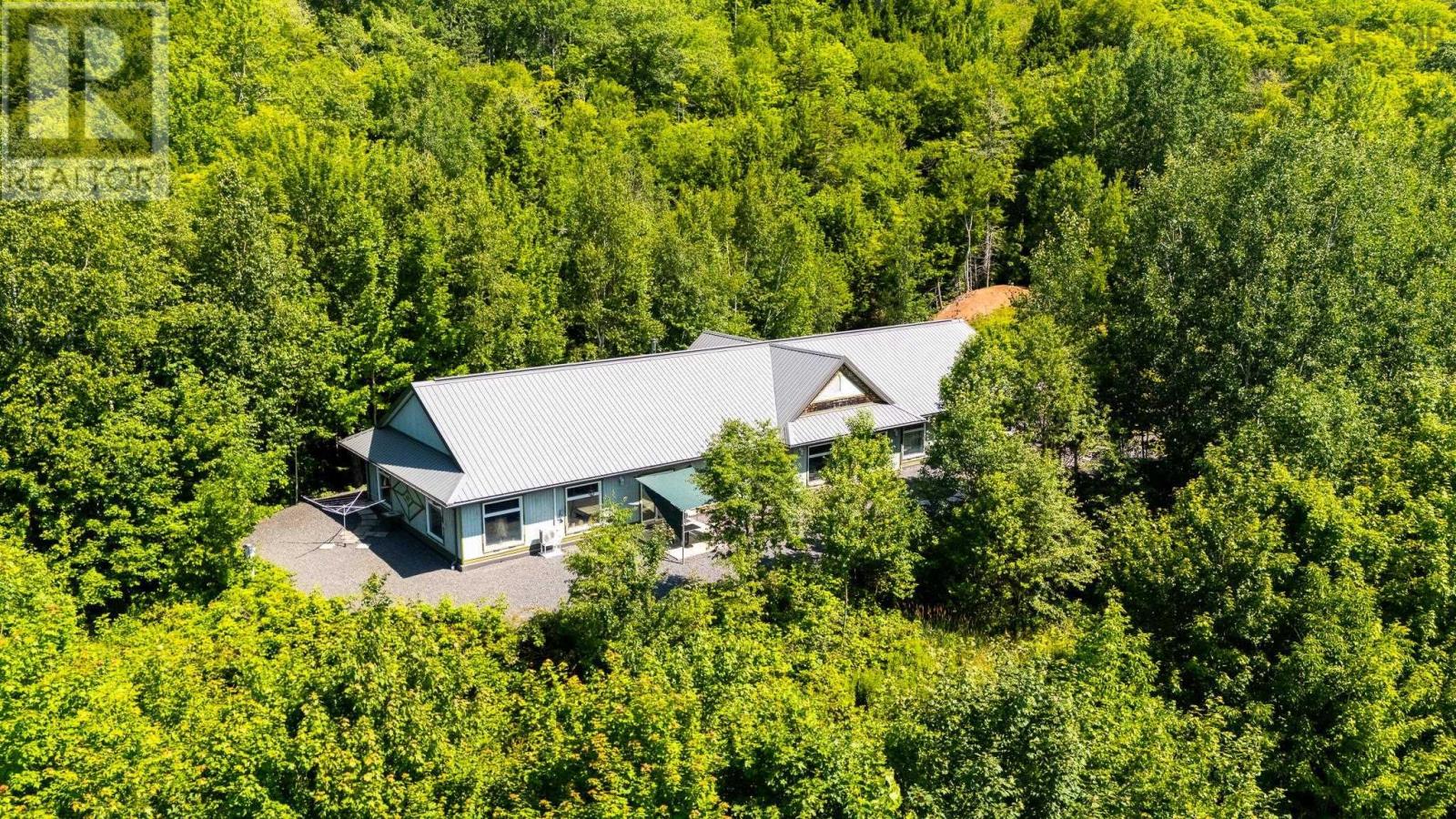 516 Burgess Mountain Road, Woodville, Nova Scotia  B0P 1G0 - Photo 14 - 202518901