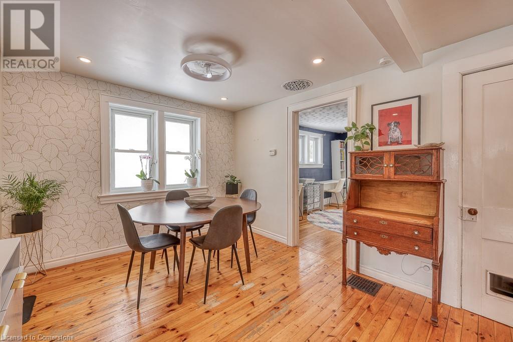 Photo 14 of 50 for 395 Holmes Street