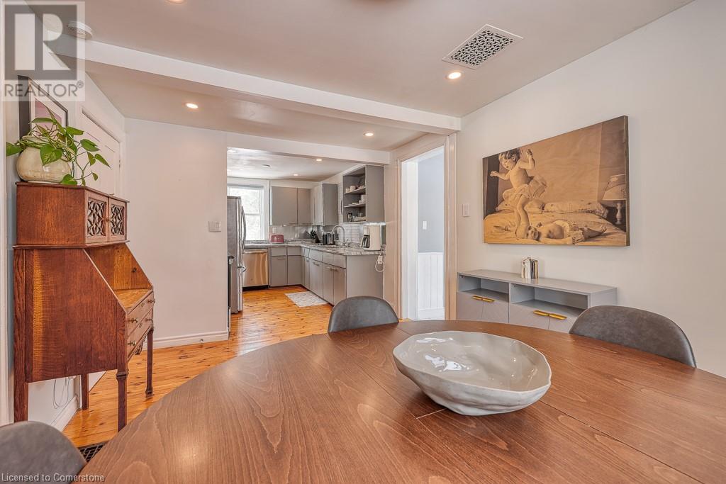 Photo 15 of 50 for 395 Holmes Street