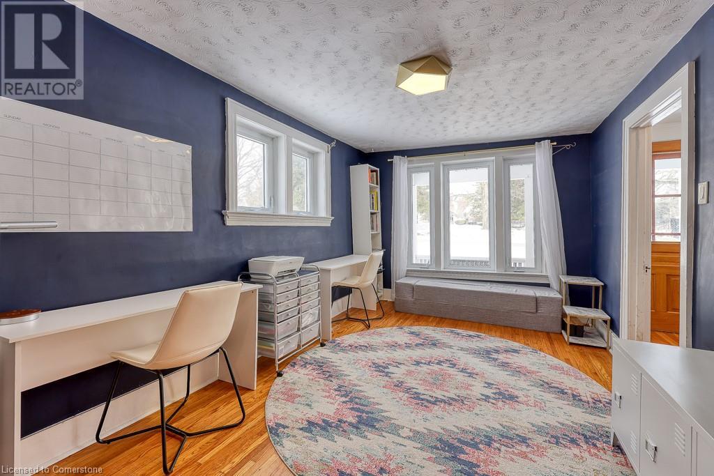 Photo 17 of 50 for 395 Holmes Street