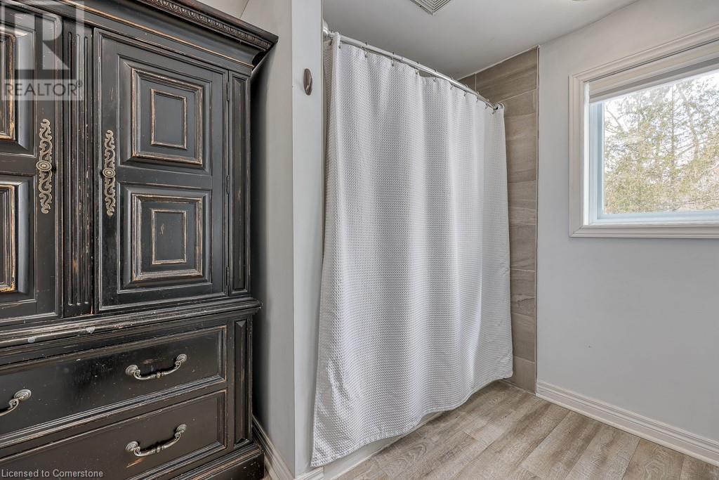 Photo 20 of 50 for 395 Holmes Street