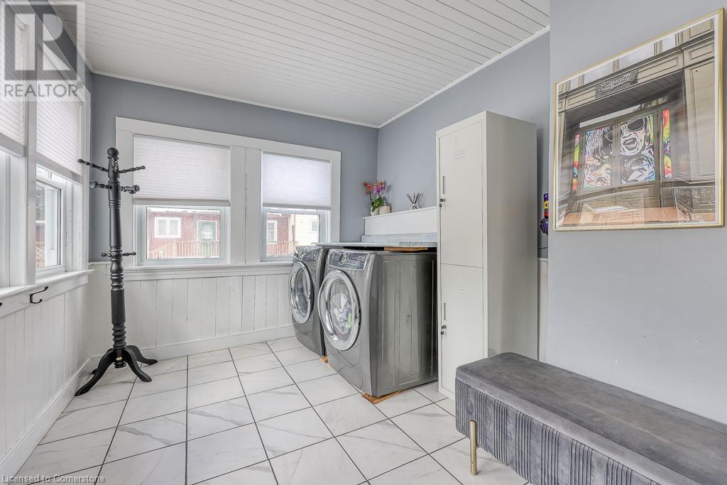 Photo 22 of 50 for 395 Holmes Street