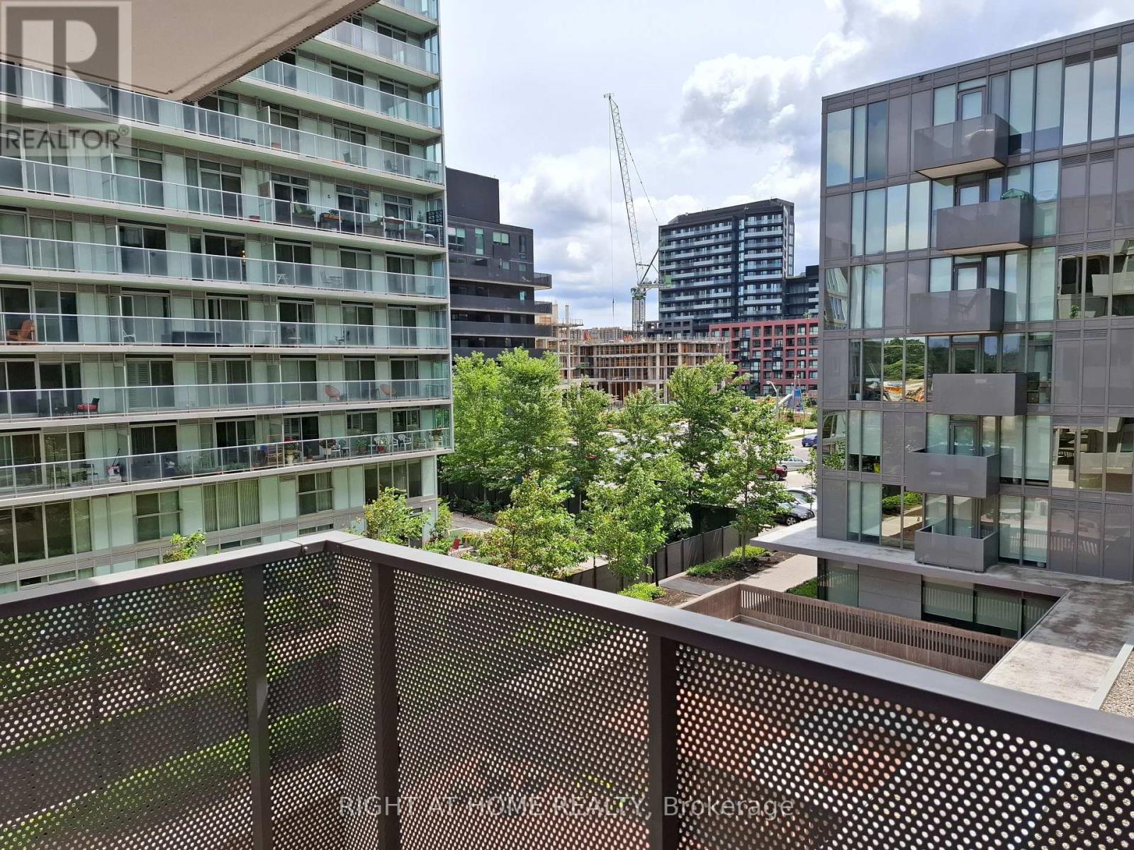 425 - 38 Monte Kwinter Court, Toronto (Clanton Park), Ontario  M3H 0E2 - Photo 10 - C12310447