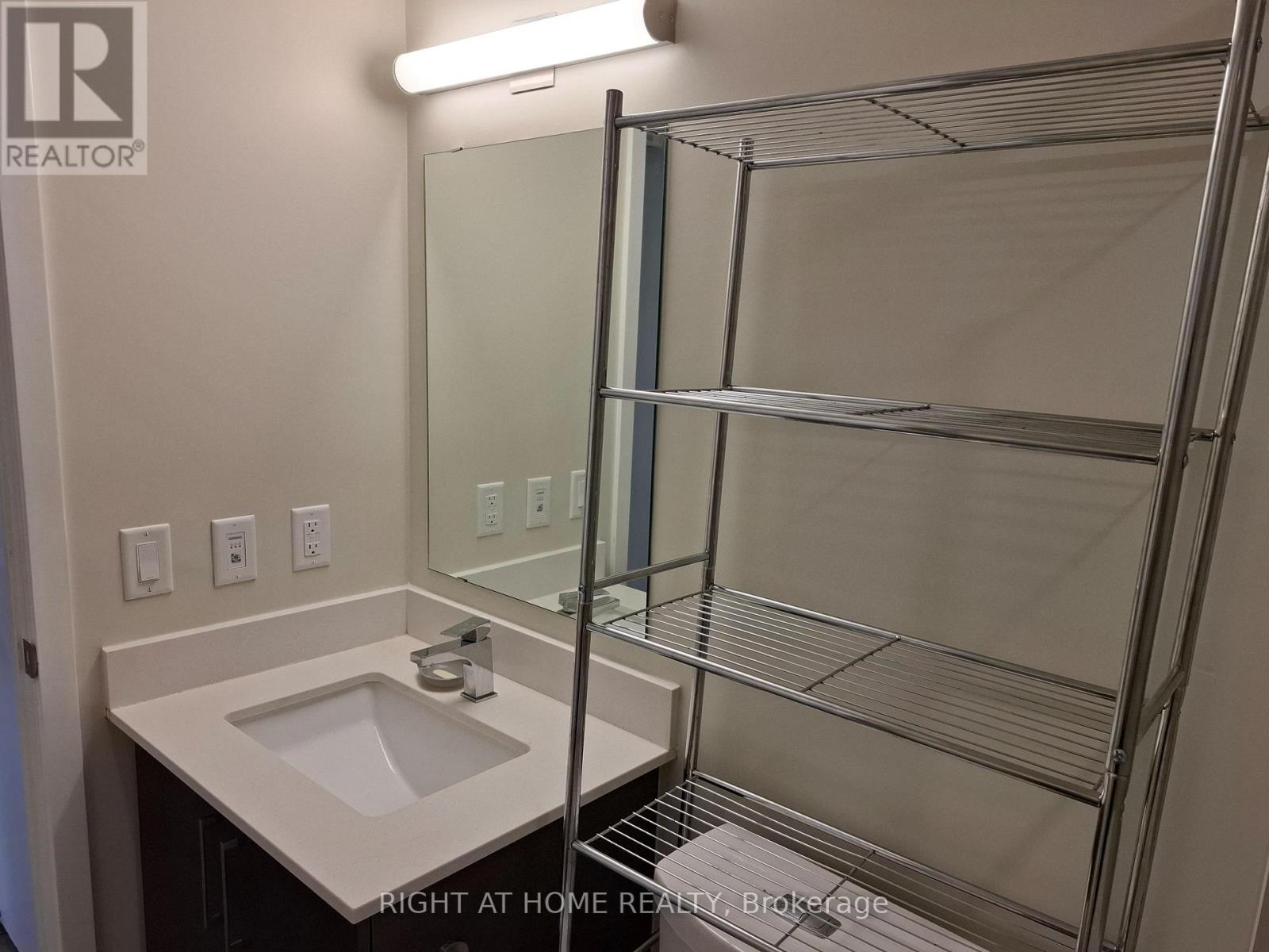 425 - 38 Monte Kwinter Court, Toronto (Clanton Park), Ontario  M3H 0E2 - Photo 17 - C12310447