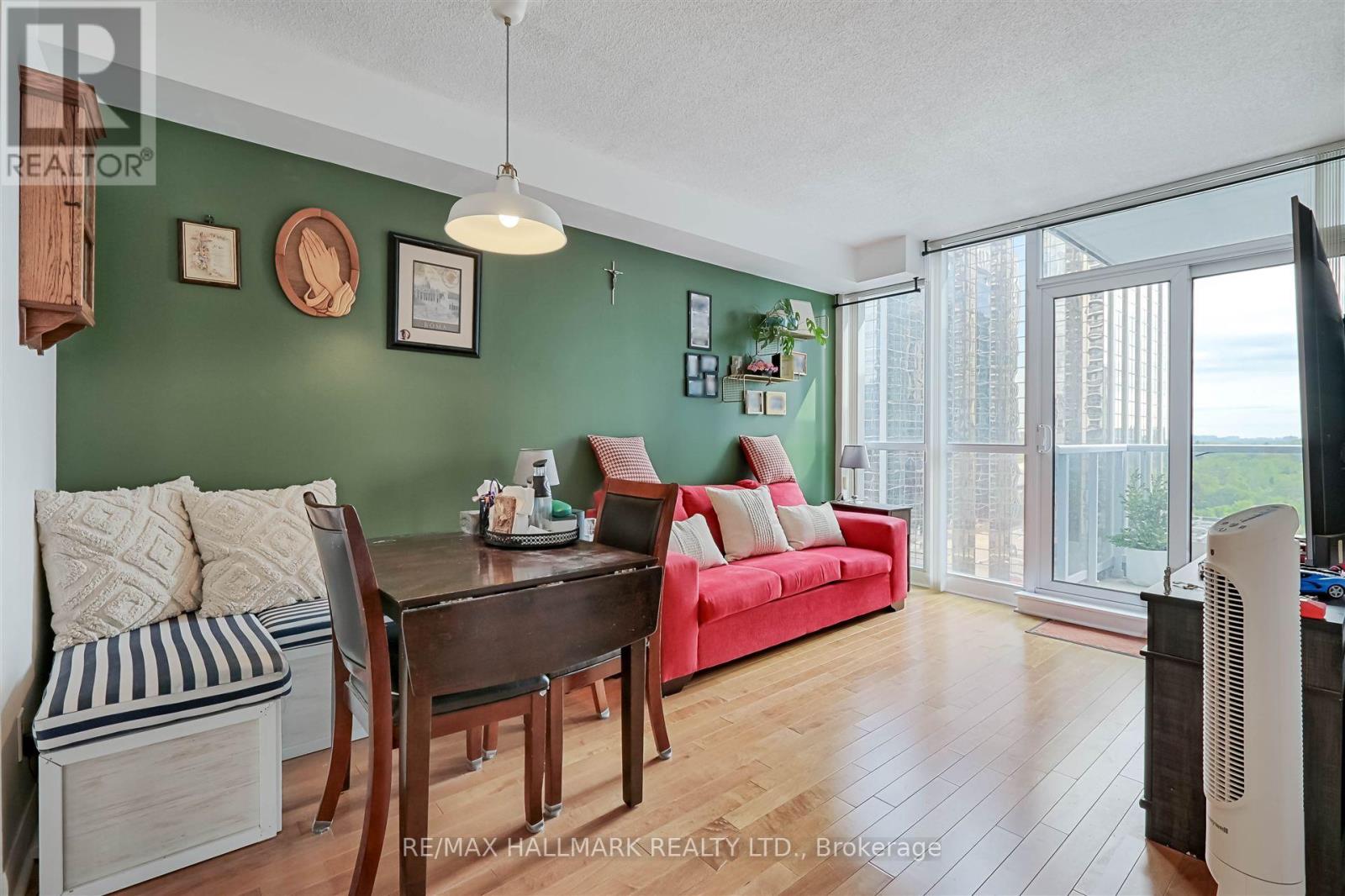 1507 - 4968 Yonge Street, Toronto, Ontario  M2N 7G9 - Photo 4 - C12310451