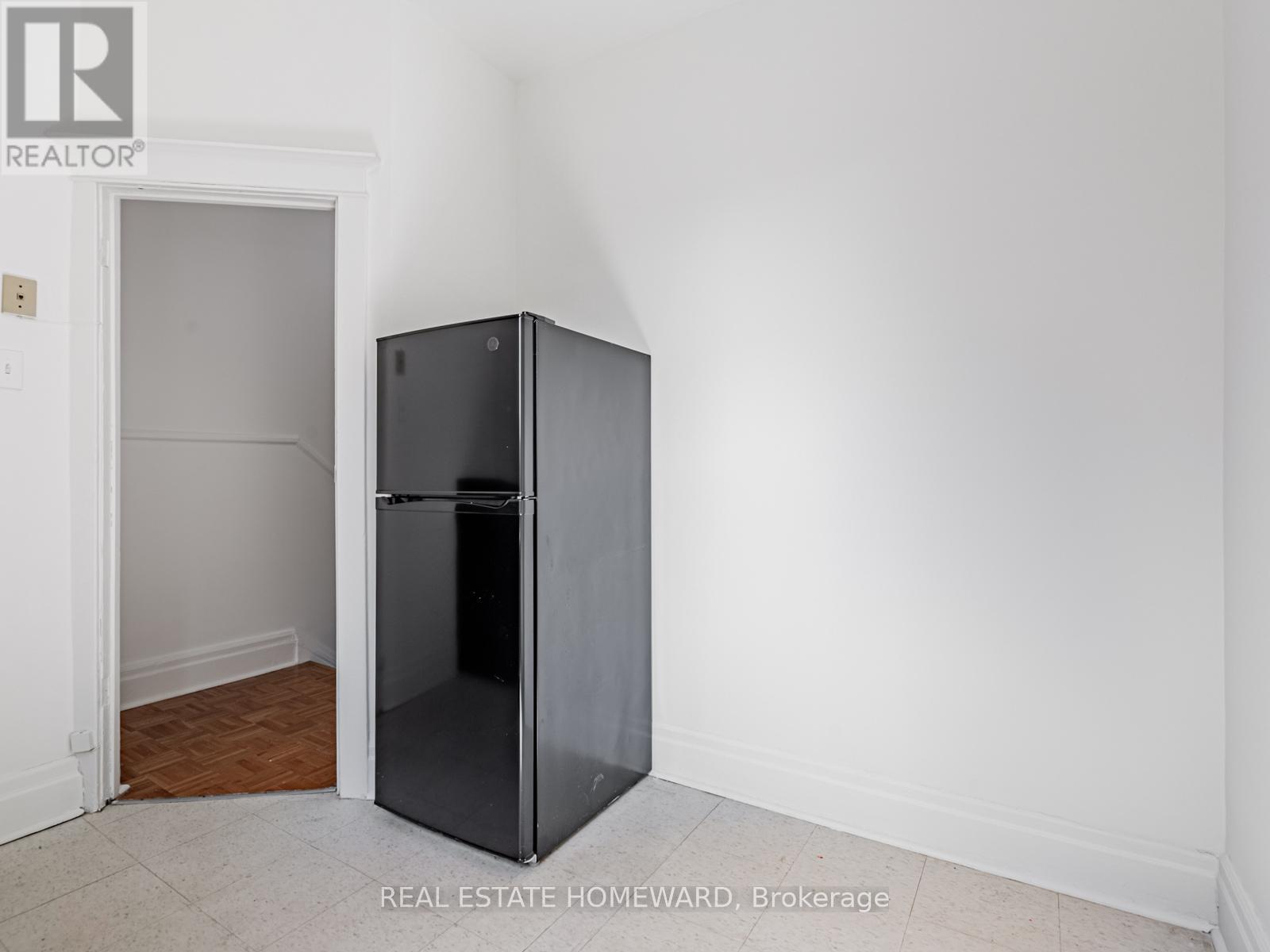1188 Ossington Avenue, Toronto, Ontario  M6G 3W1 - Photo 19 - C12310457