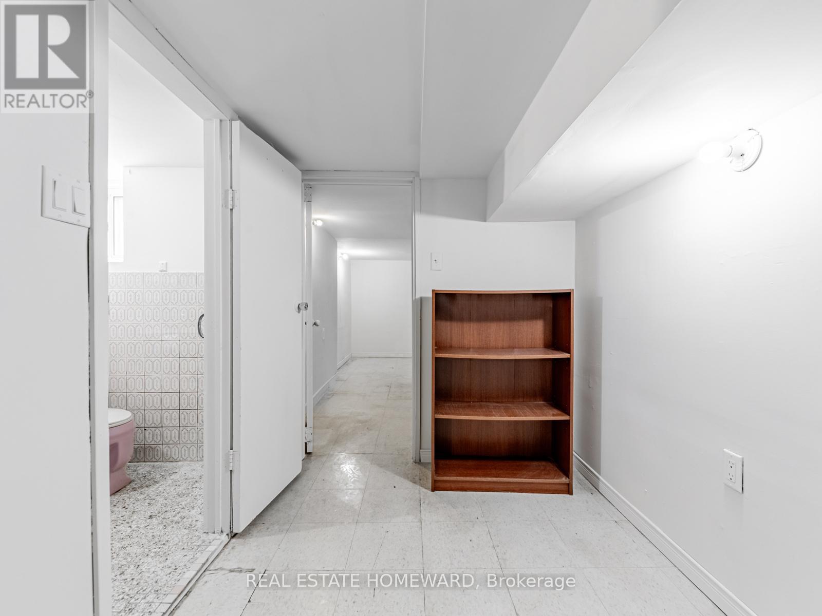 1188 Ossington Avenue, Toronto, Ontario  M6G 3W1 - Photo 31 - C12310457