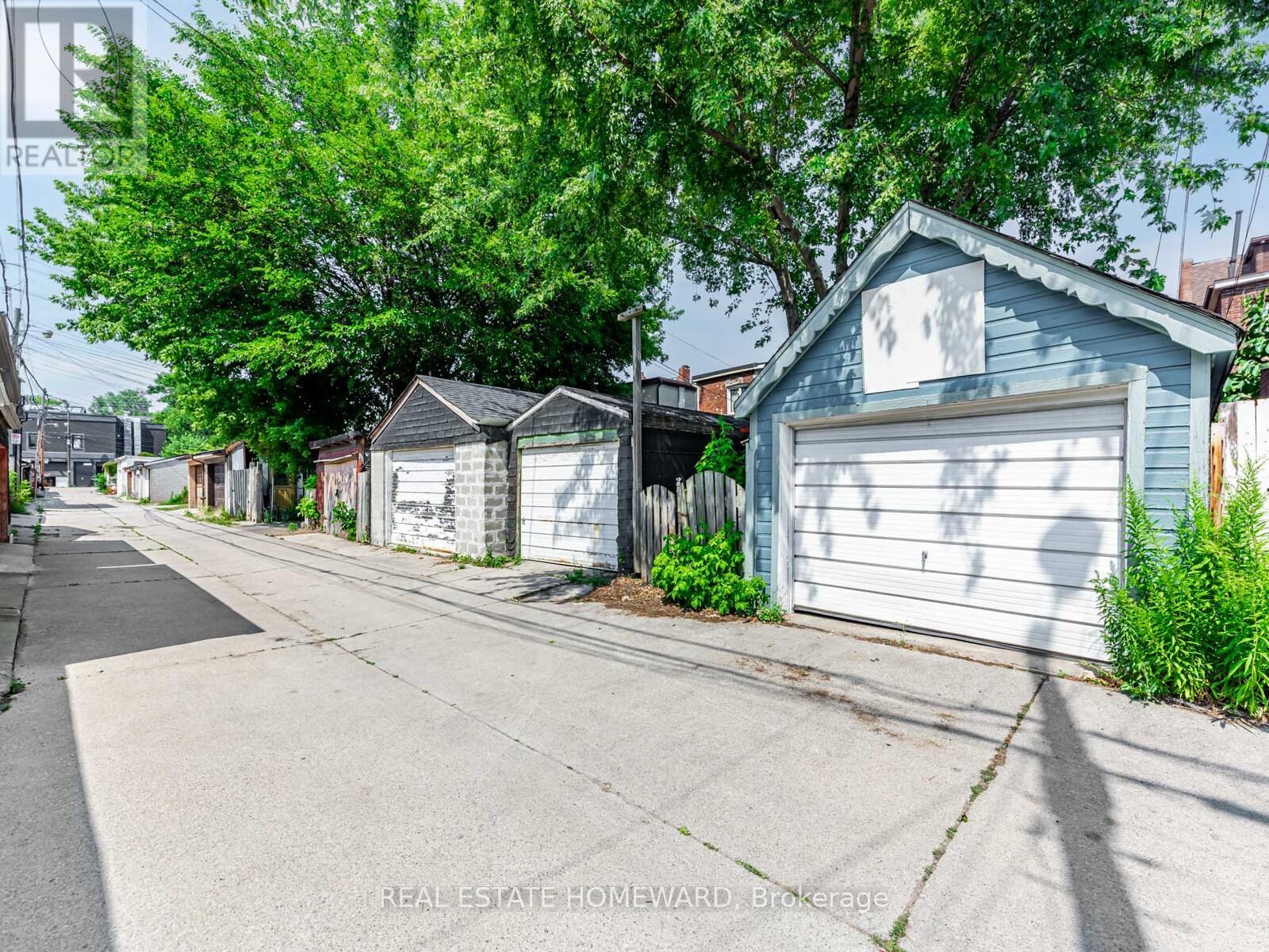 1188 Ossington Avenue, Toronto, Ontario  M6G 3W1 - Photo 35 - C12310457