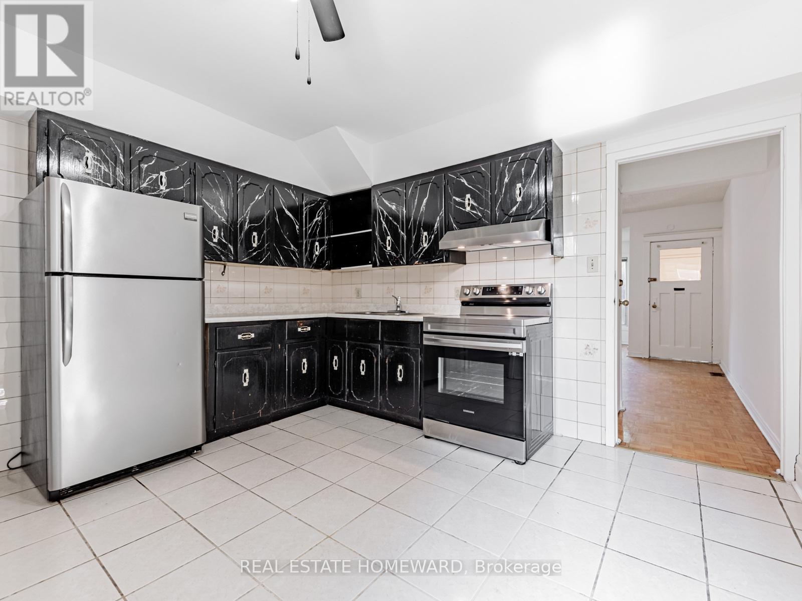 1188 Ossington Avenue, Toronto, Ontario  M6G 3W1 - Photo 8 - C12310457
