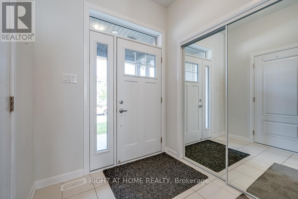 301 Drumlish Lane, Ottawa, Ontario  K2J 6Y1 - Photo 3 - X12310470