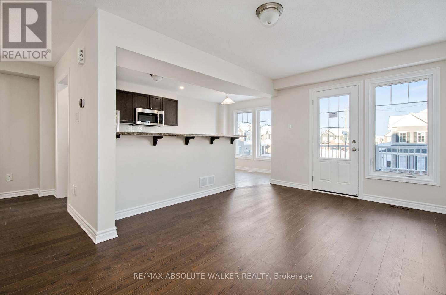376 Willow Aster Circle, Ottawa, Ontario  K4A 1C8 - Photo 2 - X12310551
