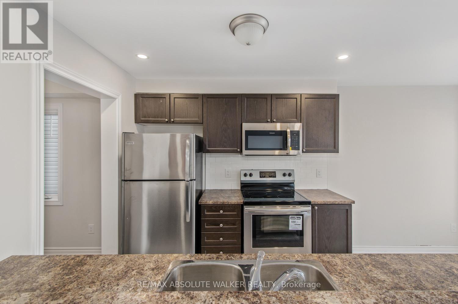 376 Willow Aster Circle, Ottawa, Ontario  K4A 1C8 - Photo 5 - X12310551