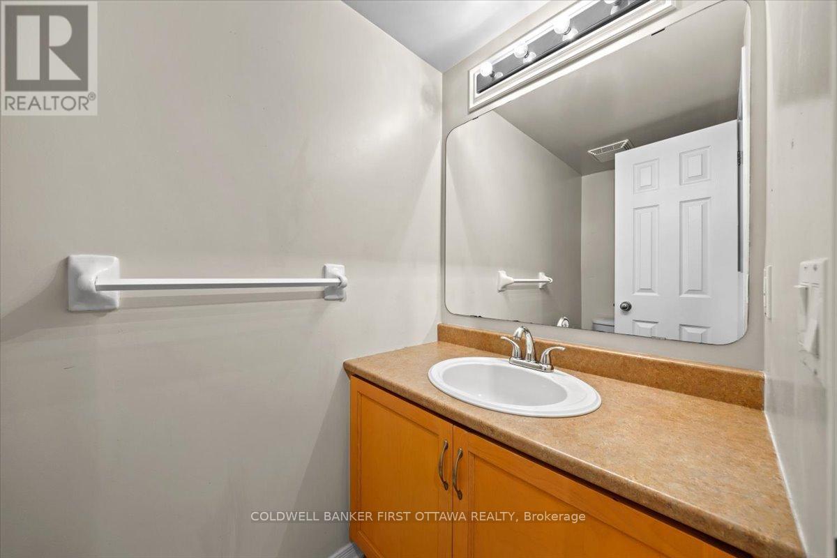 Property at 18 MAXTON PRIVATE image 4