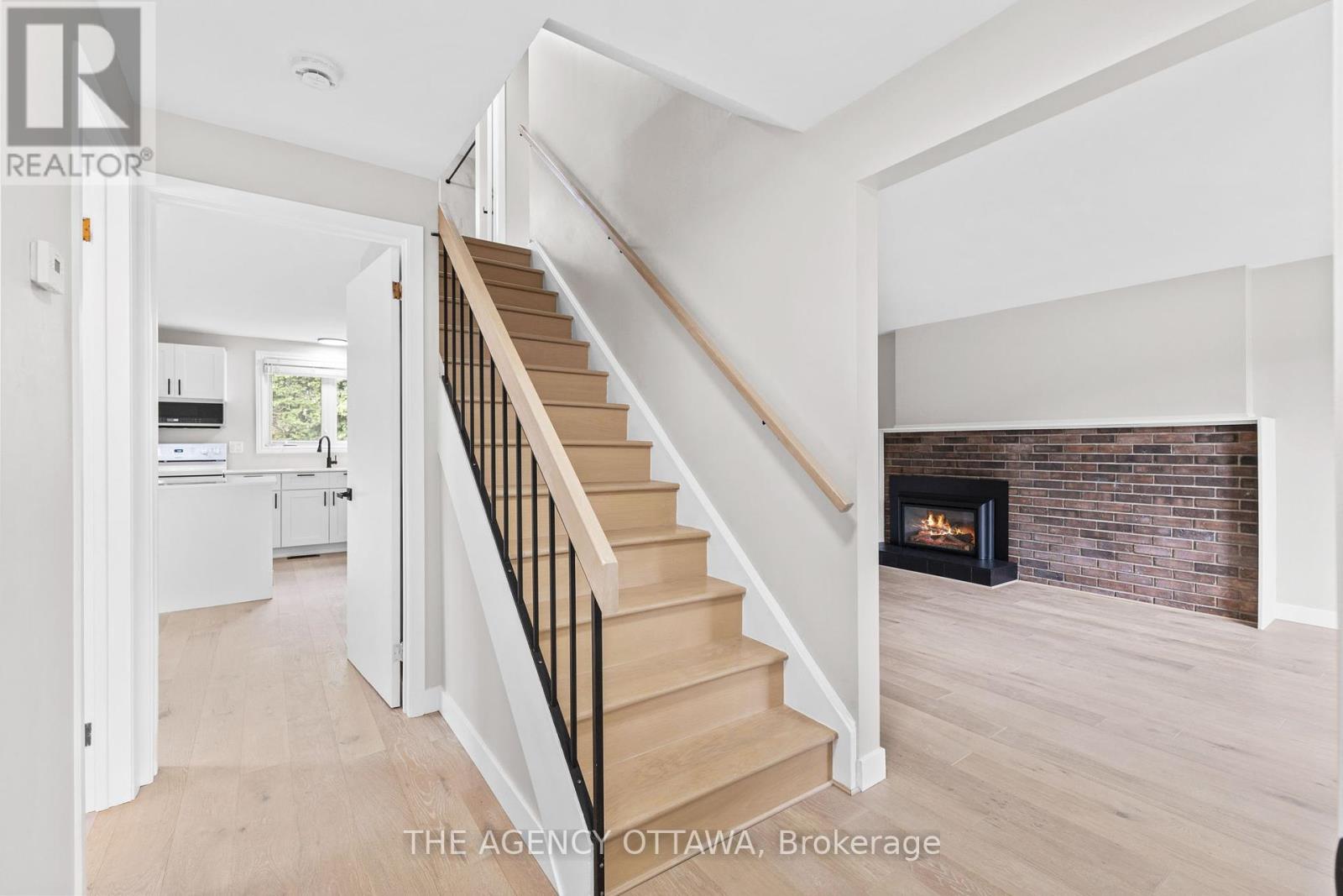 Property at 688 LAVERENDRYE DRIVE image 5