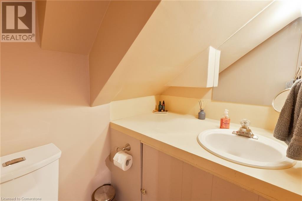 Photo 36 of 49 for 3 Honeysuckle Crescent