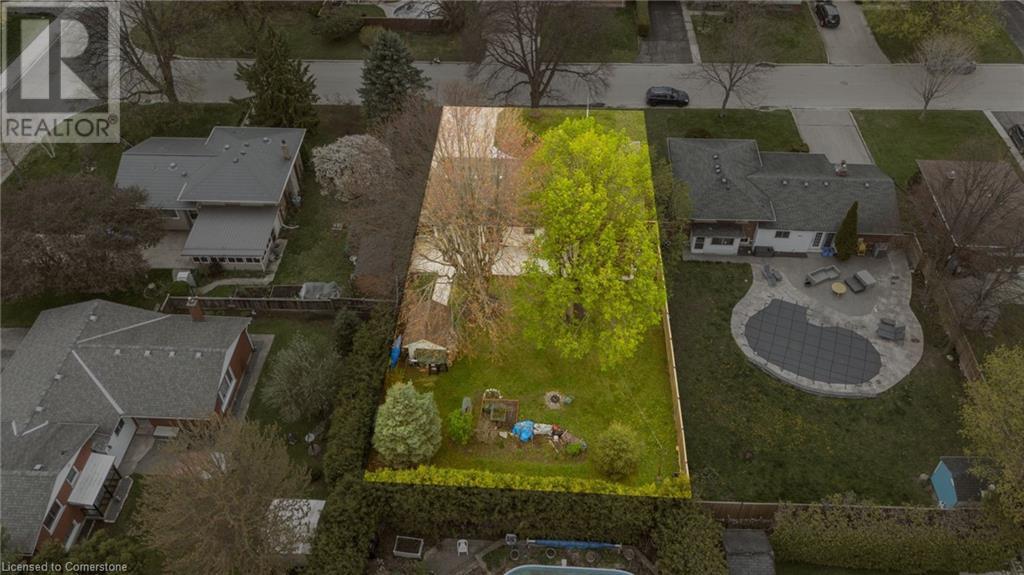 Photo 45 of 49 for 3 Honeysuckle Crescent