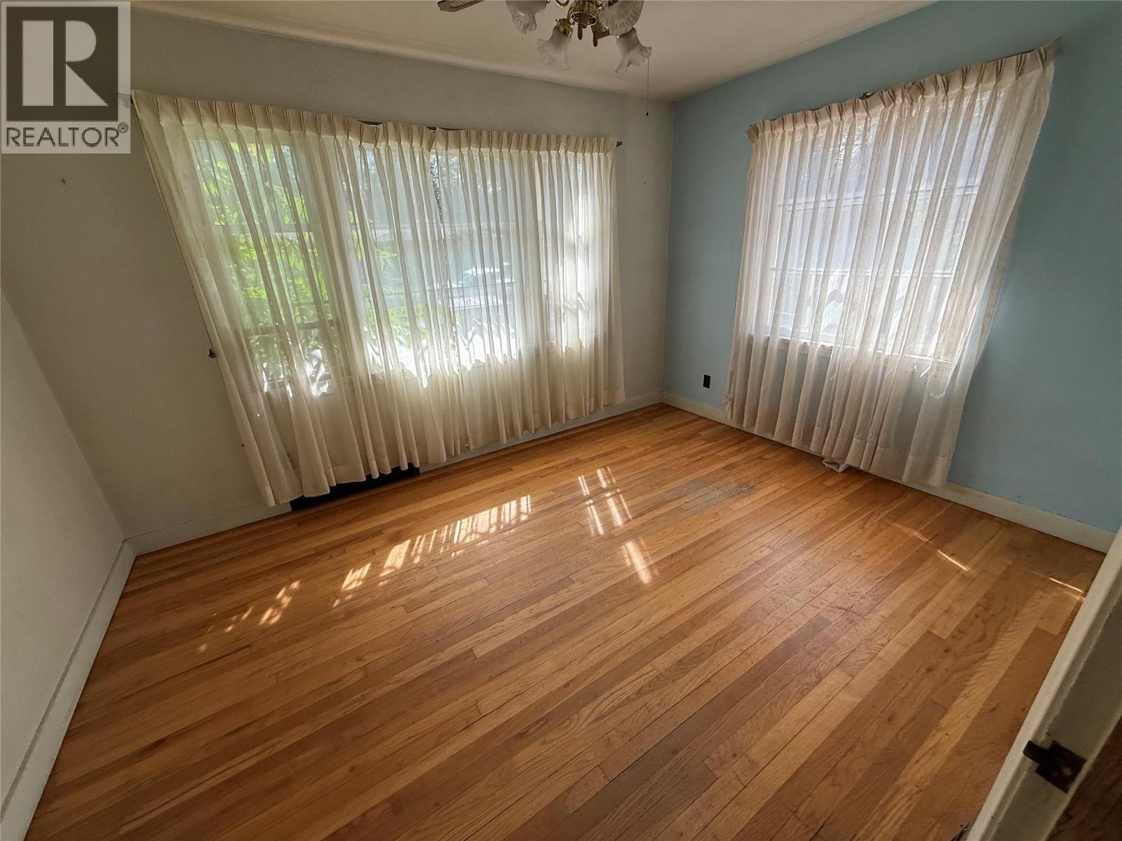 2310 34a Street, Vernon, British Columbia  V1T 5Z8 - Photo 7 - 10357268