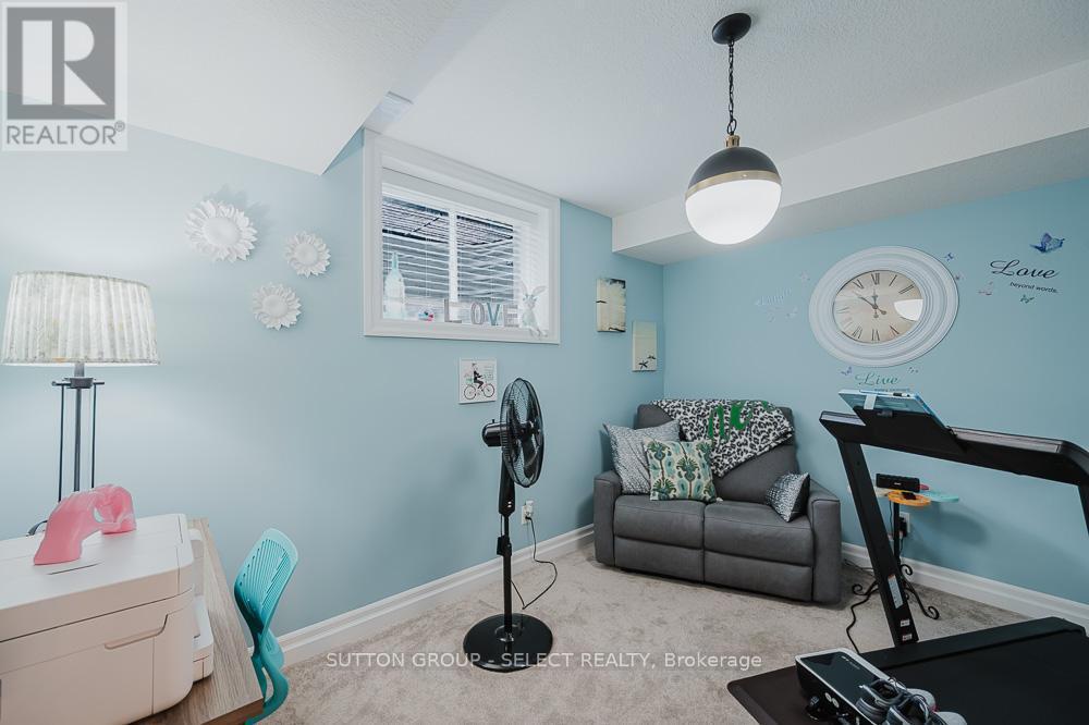 432 - 9861 Glendon Drive, Middlesex Centre, Ontario  N0L 1R0 - Photo 25 - X12310584