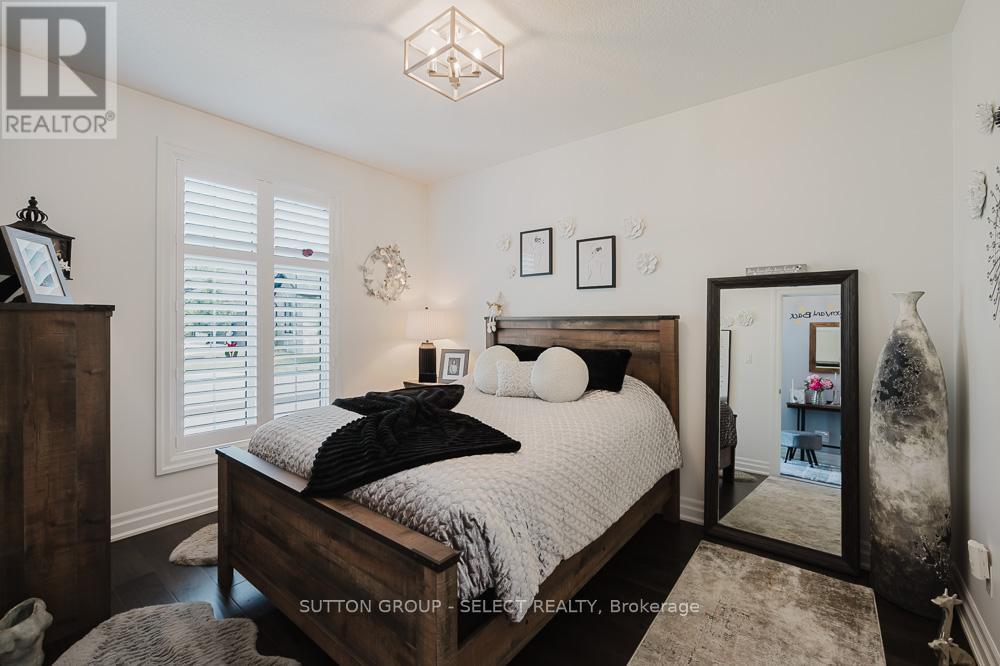 432 - 9861 Glendon Drive, Middlesex Centre, Ontario  N0L 1R0 - Photo 6 - X12310584