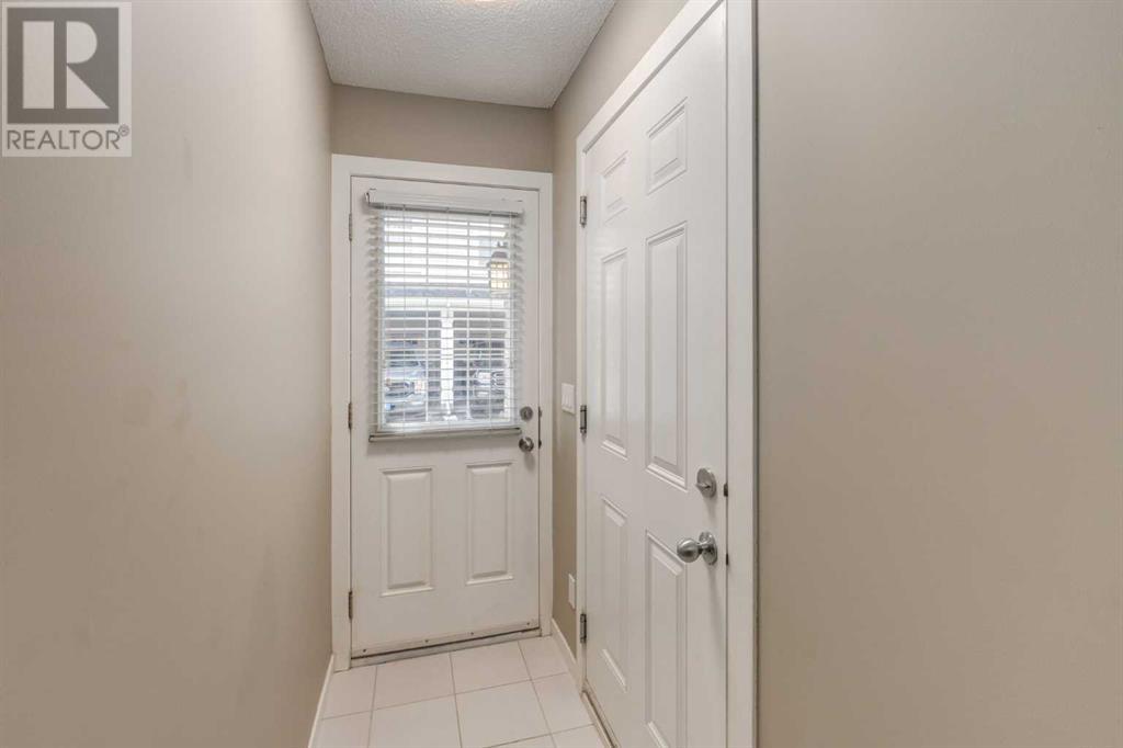 Property at 76 New Brighton Point SE image 2