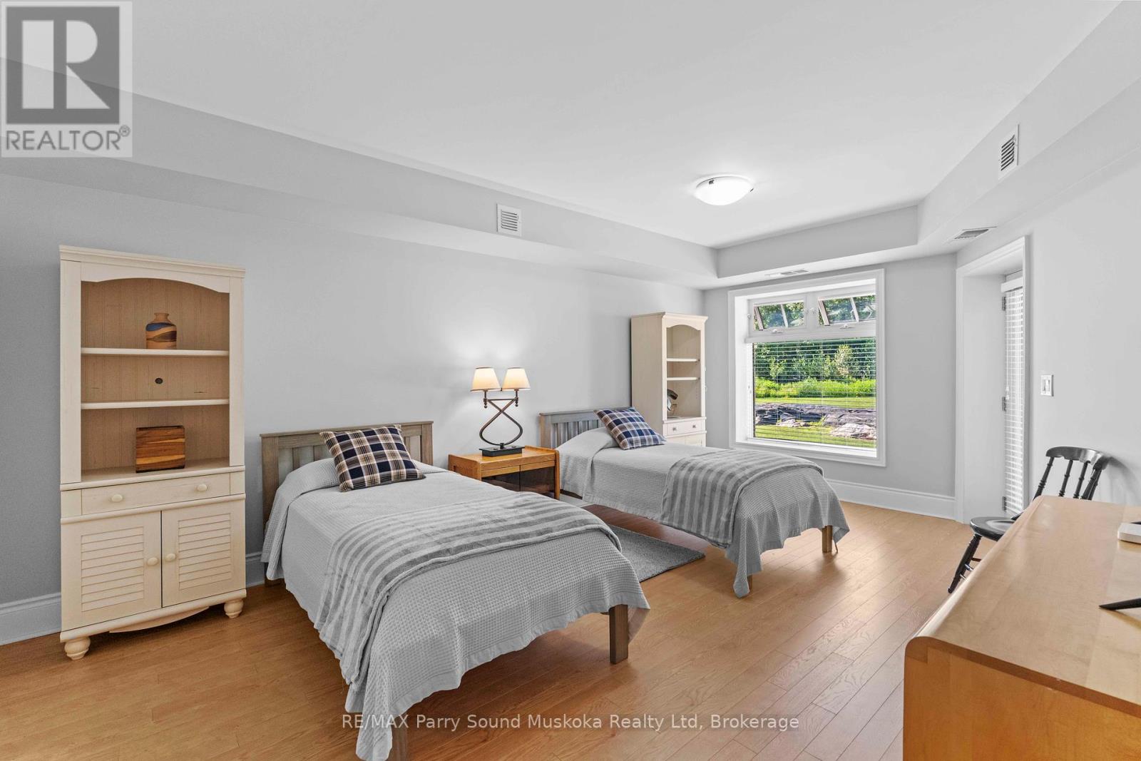 104 - 11a Salt Dock Road, Parry Sound, Ontario  P2A 3B6 - Photo 16 - X12310513