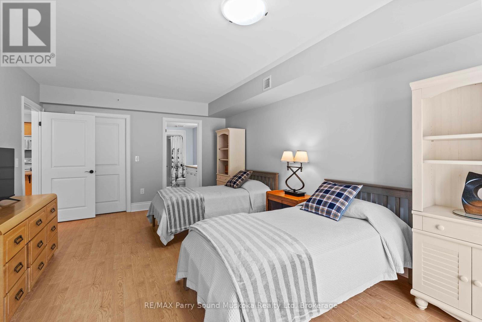 104 - 11a Salt Dock Road, Parry Sound, Ontario  P2A 3B6 - Photo 17 - X12310513