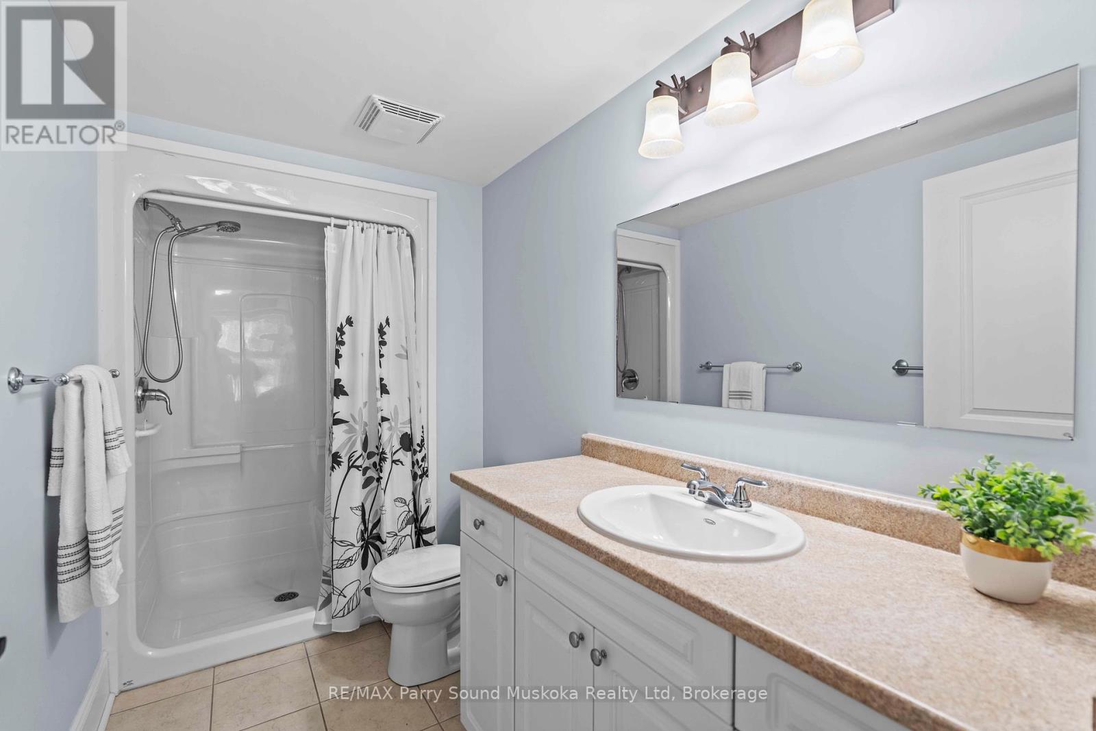 104 - 11a Salt Dock Road, Parry Sound, Ontario  P2A 3B6 - Photo 19 - X12310513