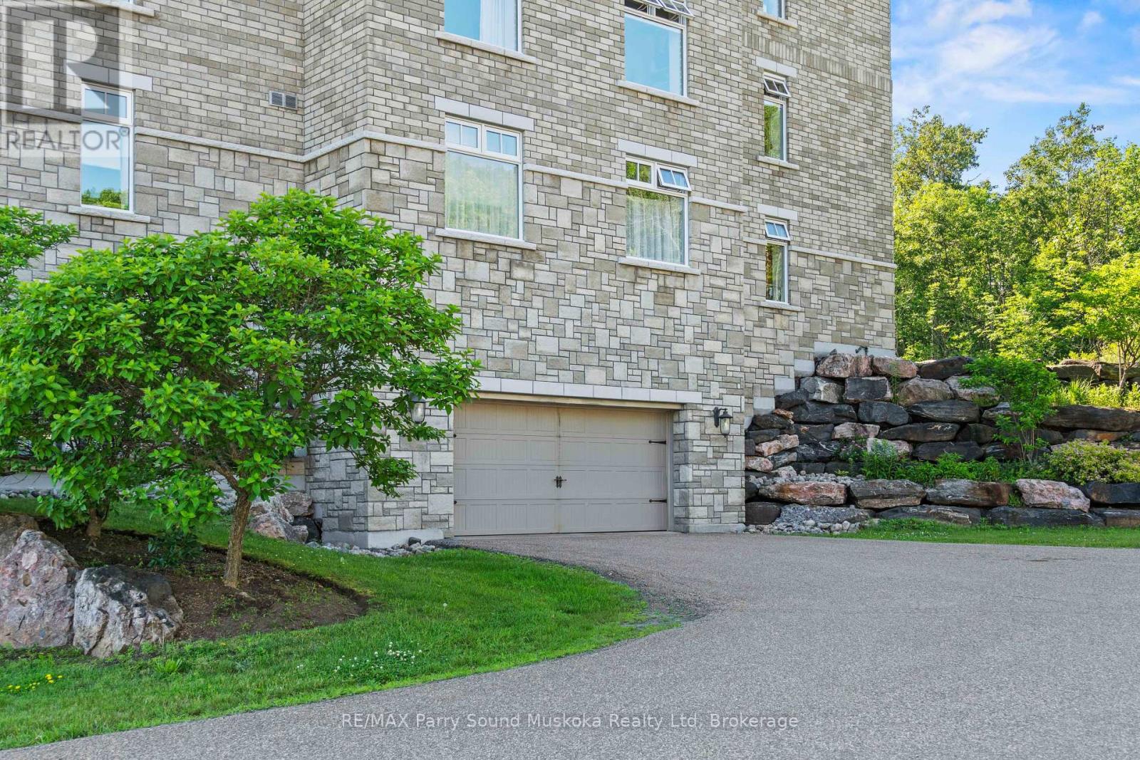 104 - 11a Salt Dock Road, Parry Sound, Ontario  P2A 3B6 - Photo 30 - X12310513
