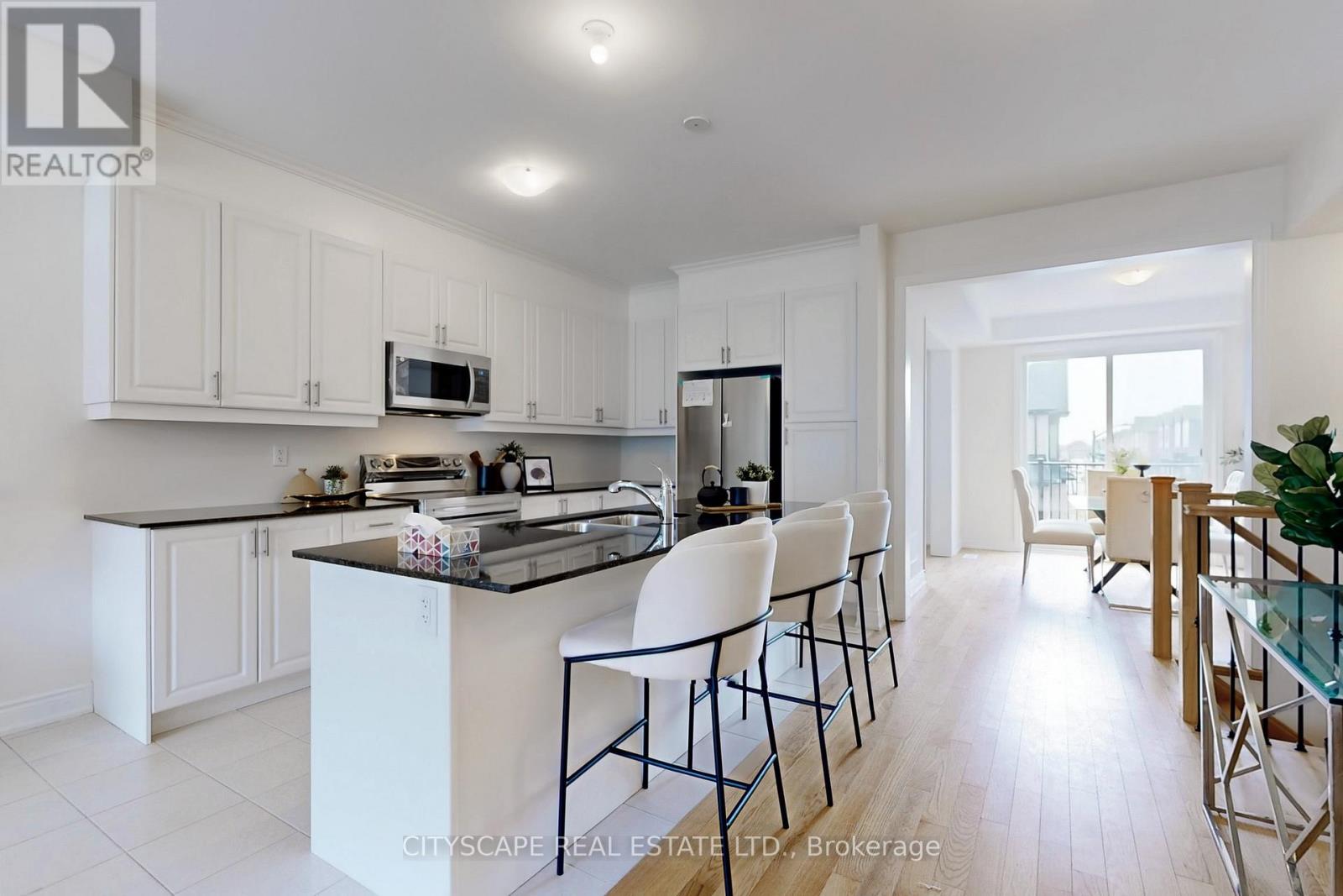 6 Marvin Avenue, Oakville (Go Glenorchy), Ontario  L6H 0Z8 - Photo 7 - W12310406