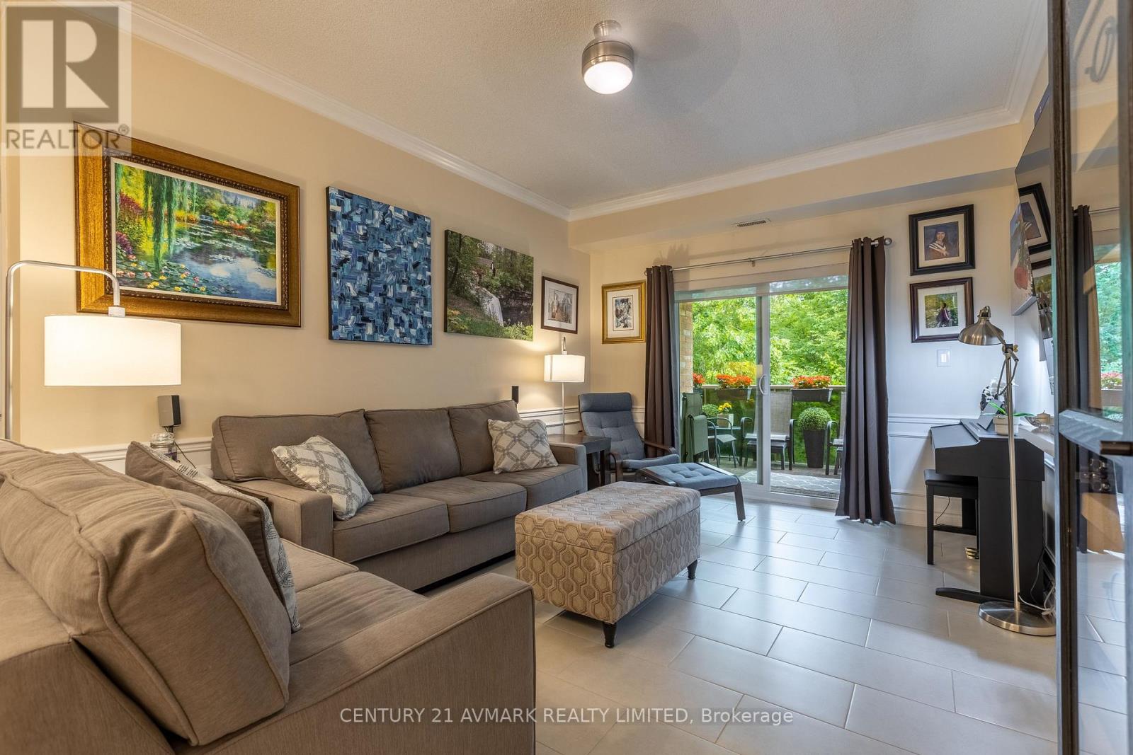 228 - 8111 Forest Glen Drive, Niagara Falls, Ontario  L2H 2Y7 - Photo 13 - X12310569