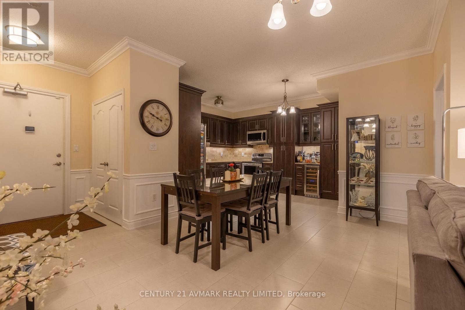 228 - 8111 Forest Glen Drive, Niagara Falls, Ontario  L2H 2Y7 - Photo 4 - X12310569