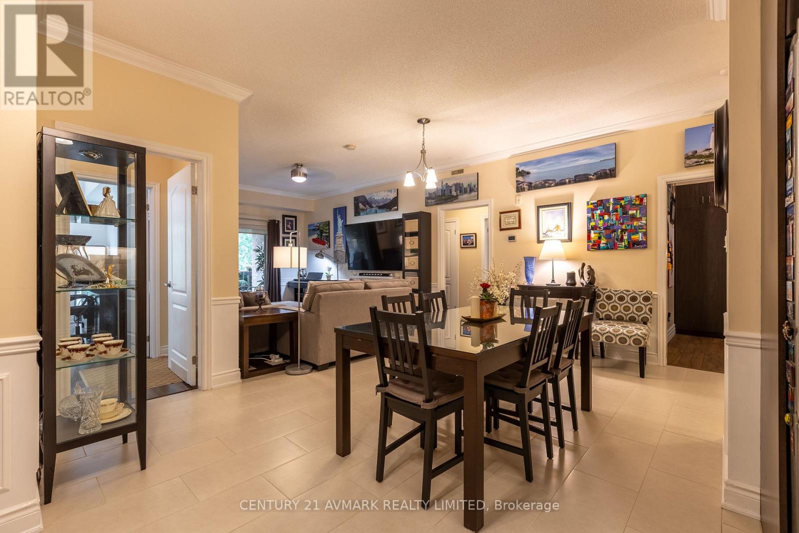 228 - 8111 Forest Glen Drive, Niagara Falls, Ontario  L2H 2Y7 - Photo 8 - X12310569