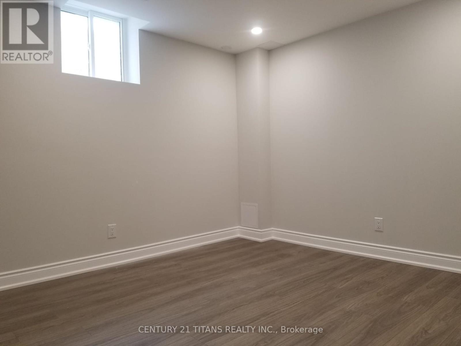 43 Shediac Road, Brampton, Ontario  L6Y 0V9 - Photo 9 - W12309829