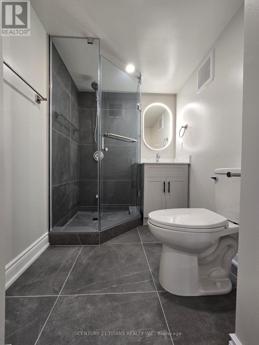 43 Shediac Road, Brampton, Ontario  L6Y 0V9 - Photo 2 - W12309829