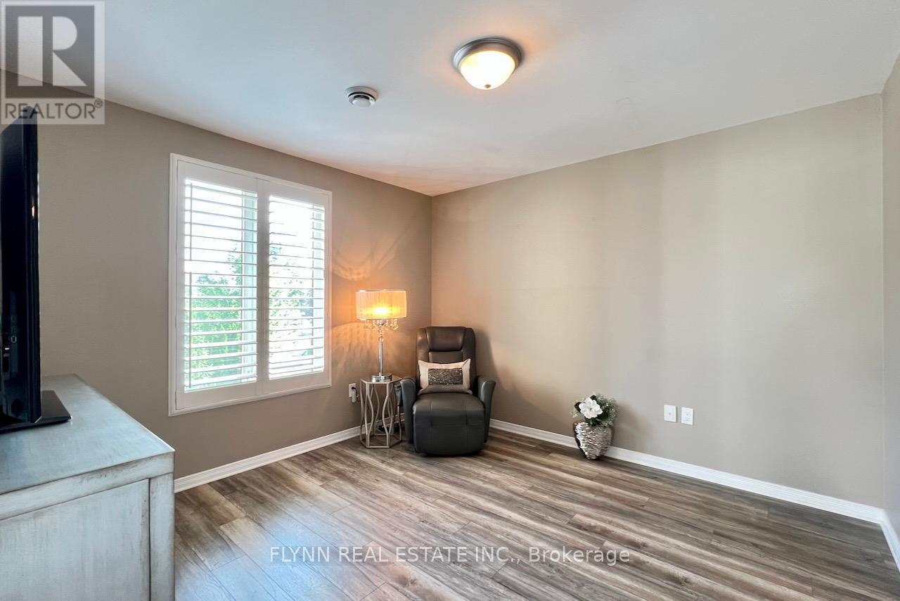 209 - 16 Sullivan Avenue, Thorold, Ontario  L2V 2Y2 - Photo 12 - X12310421