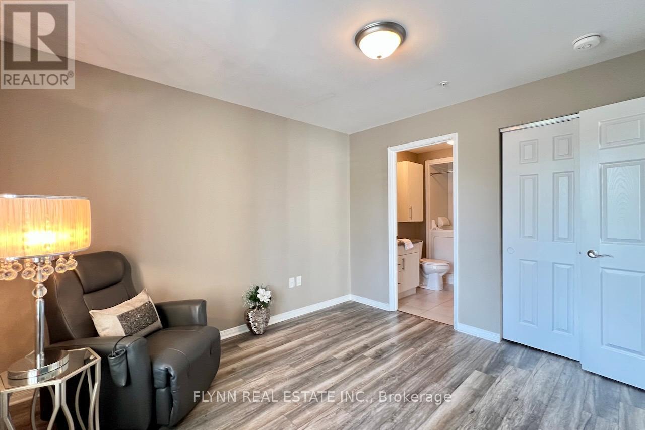 209 - 16 Sullivan Avenue, Thorold, Ontario  L2V 2Y2 - Photo 13 - X12310421