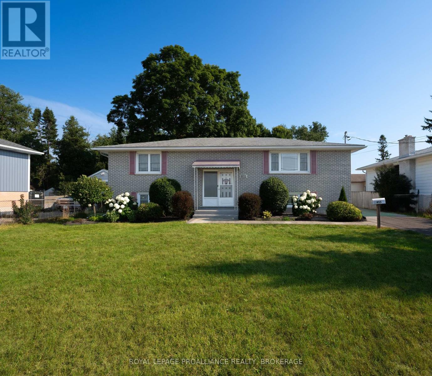 Property at 855 WOODBINE ROAD image 1