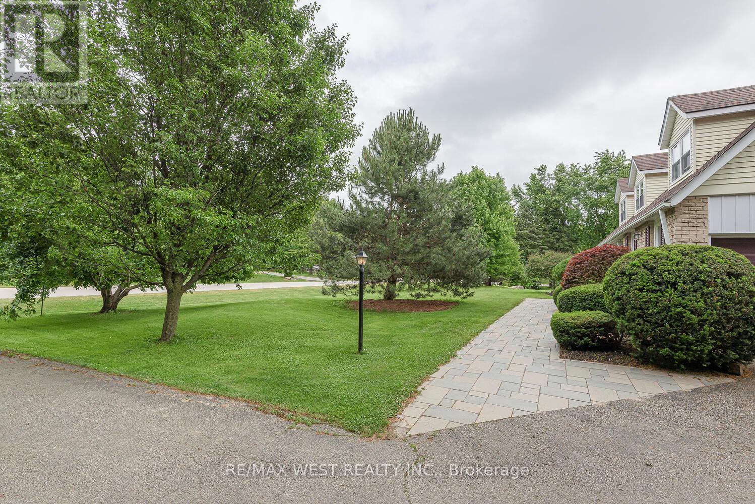 Property at 37 AUTUMN DRIVE image 3
