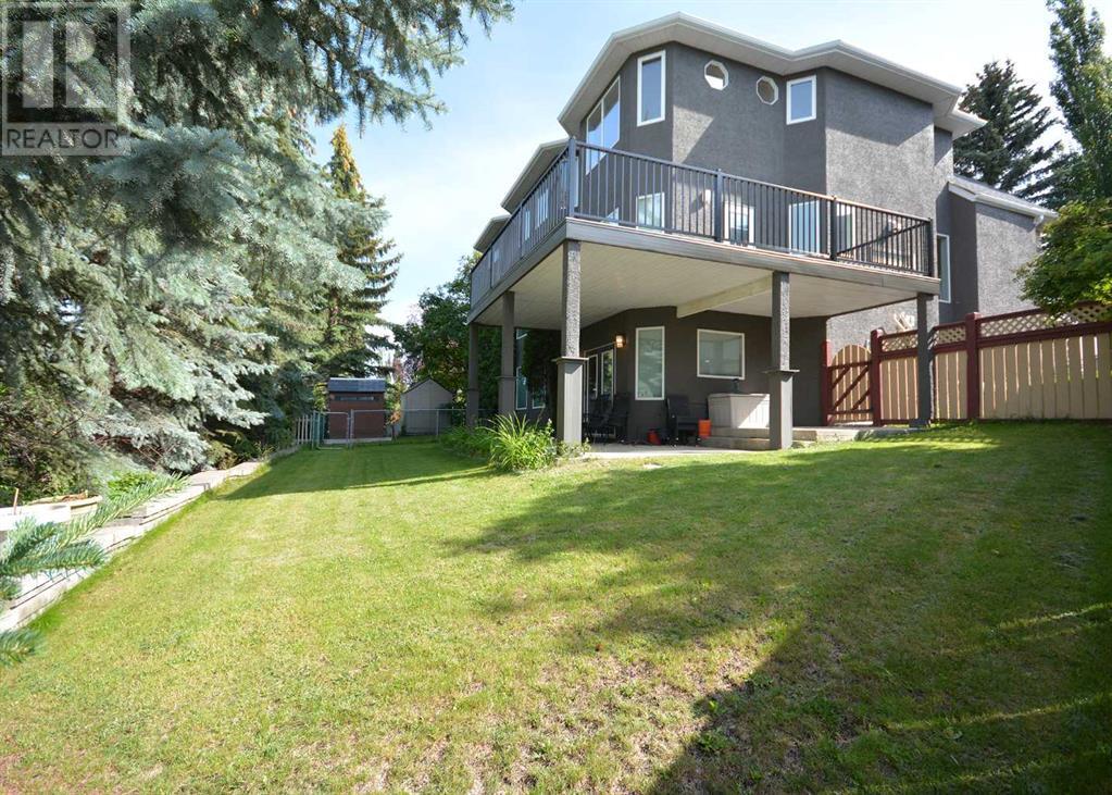 Property at 232 Christie Knoll Point SW image 4
