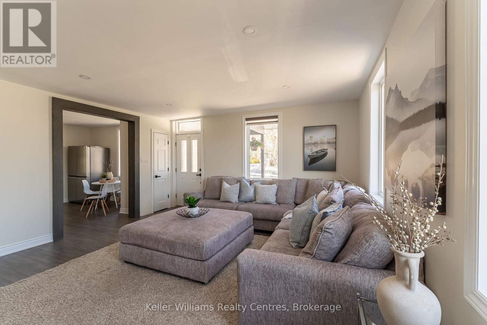 578 Green Street, Saugeen Shores, Ontario  N0H 2C0 - Photo 3 - X12244952