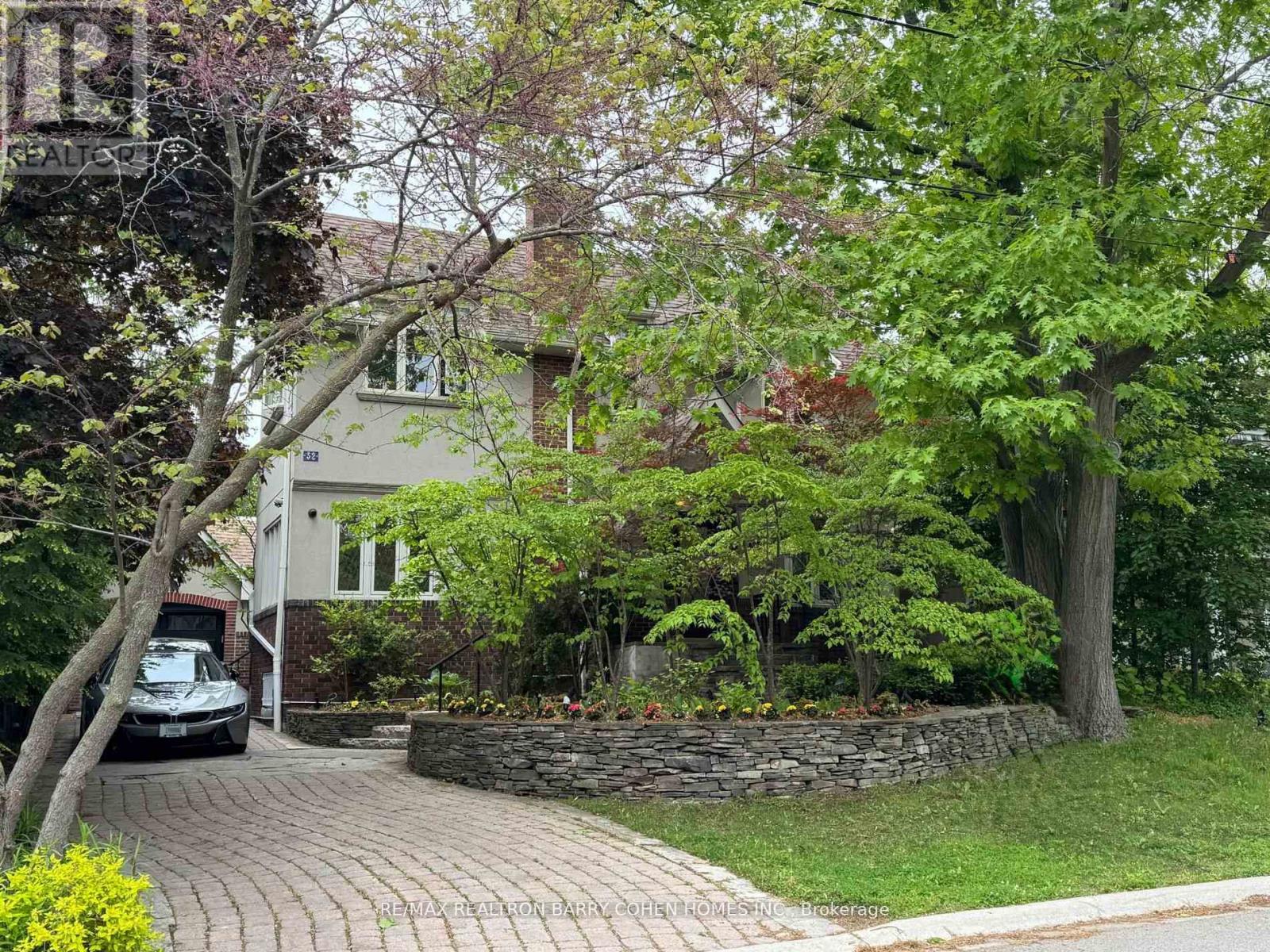 Property at 32 BEECHWOOD AVENUE image 1