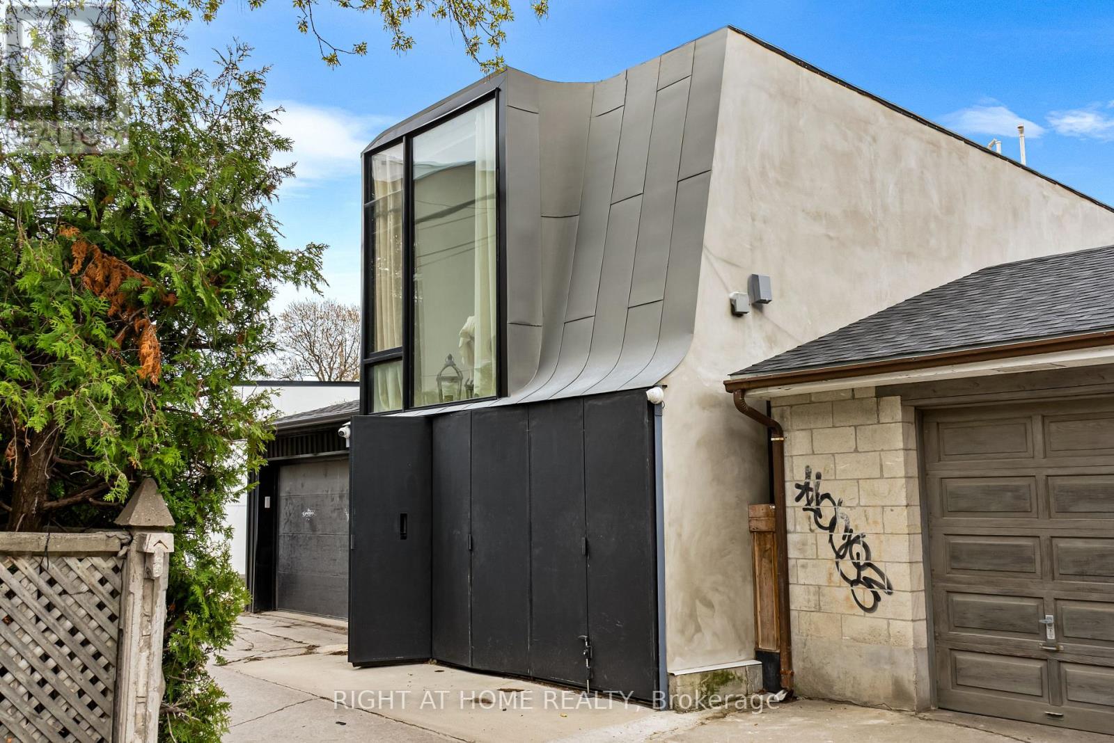 Laneway House - 44 Foxley Street, Toronto, Ontario  M6J 1R1 - Photo 13 - C12310480