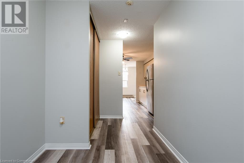 Property at 35 GREEN VALLEY Drive Unit# 703 image 3