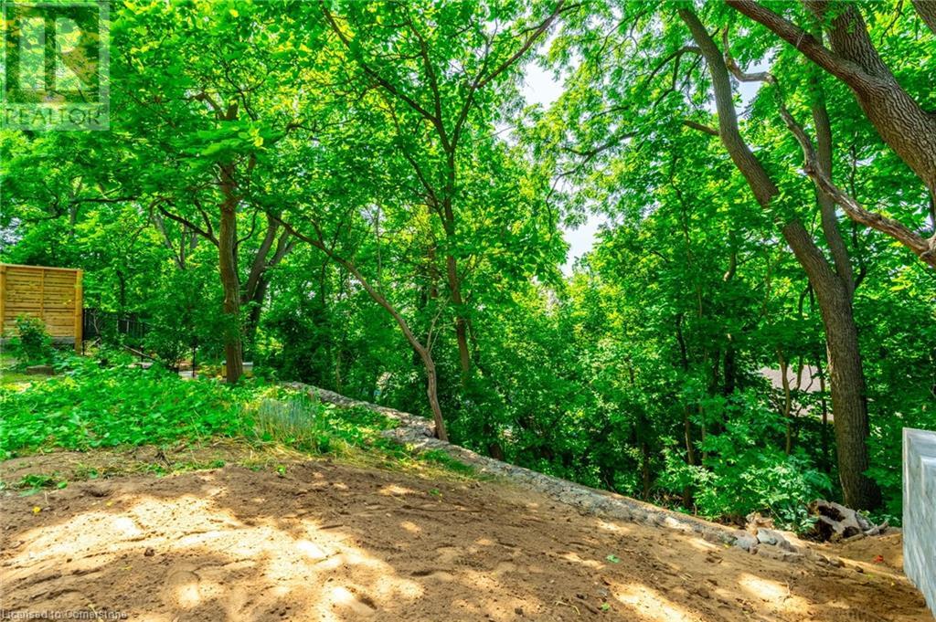 98 Alma Street, Dundas, Ontario  L9H 2E4 - Photo 15 - 40755247