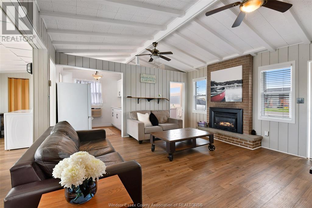 Property at 206 ROBSON image 4