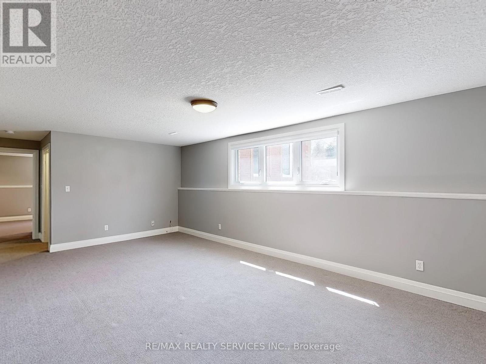 35 Innisbrook Drive, Wasaga Beach, Ontario  L9Z 1G2 - Photo 32 - S12310540