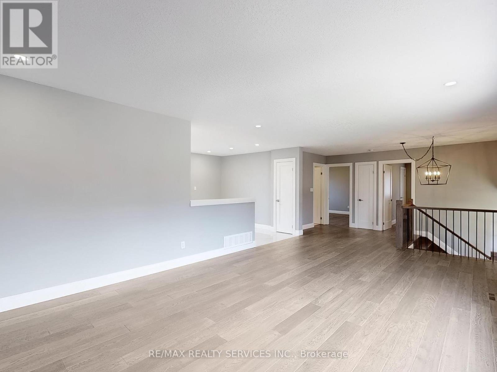 35 Innisbrook Drive, Wasaga Beach, Ontario  L9Z 1G2 - Photo 5 - S12310540