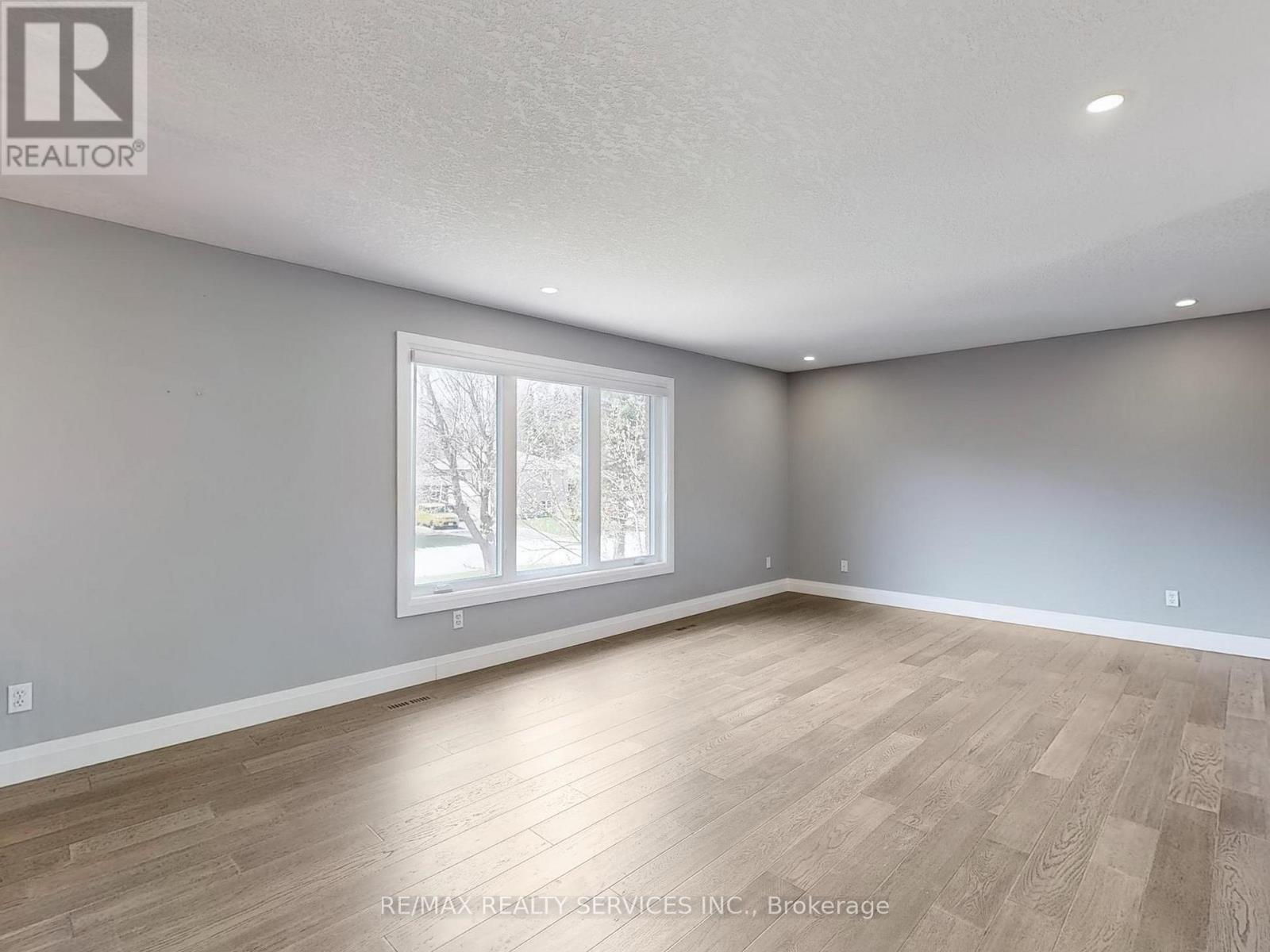 35 Innisbrook Drive, Wasaga Beach, Ontario  L9Z 1G2 - Photo 8 - S12310540