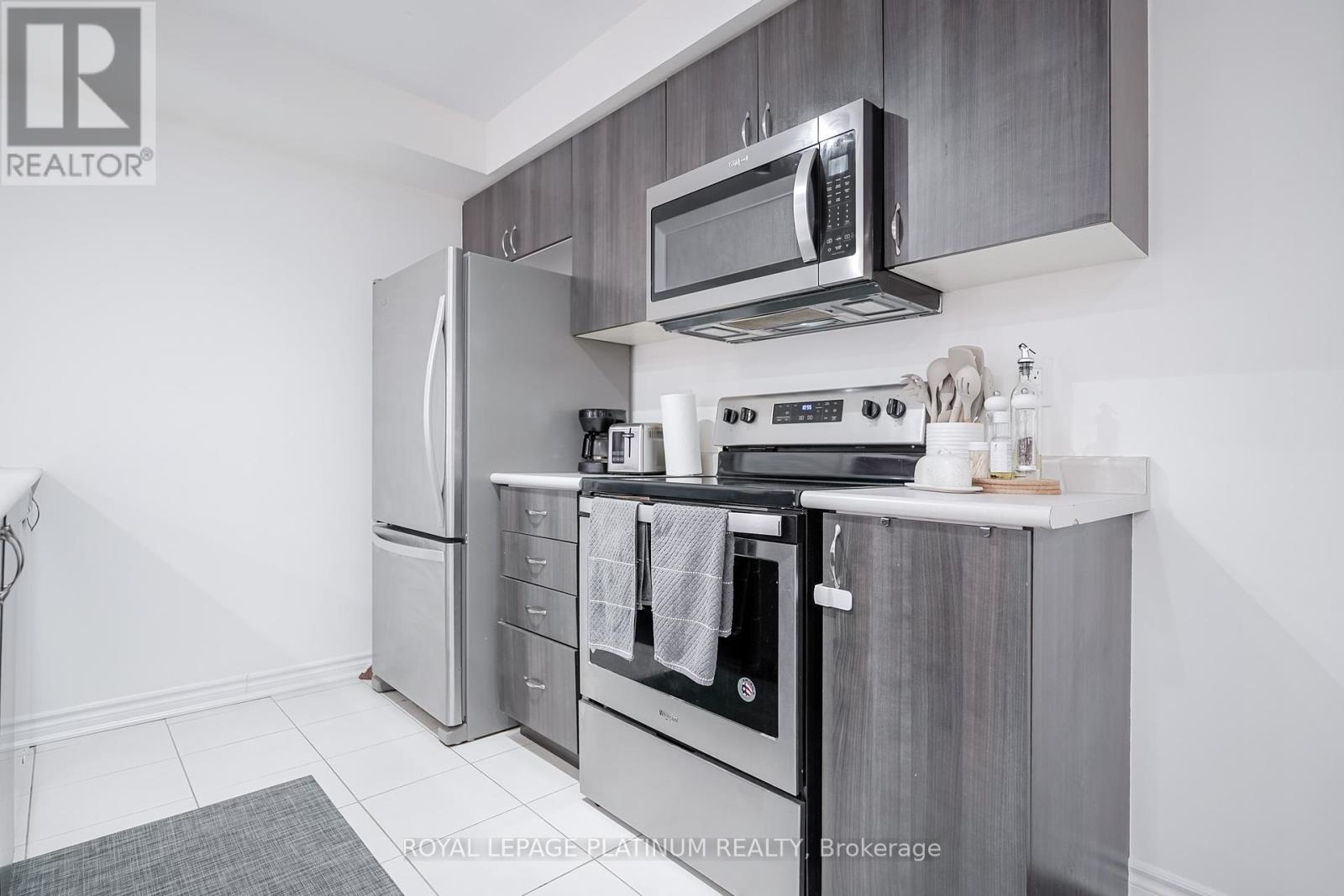 #36 - 200 Veterans Drive, Brampton, Ontario  L7A 4S6 - Photo 13 - W12310519