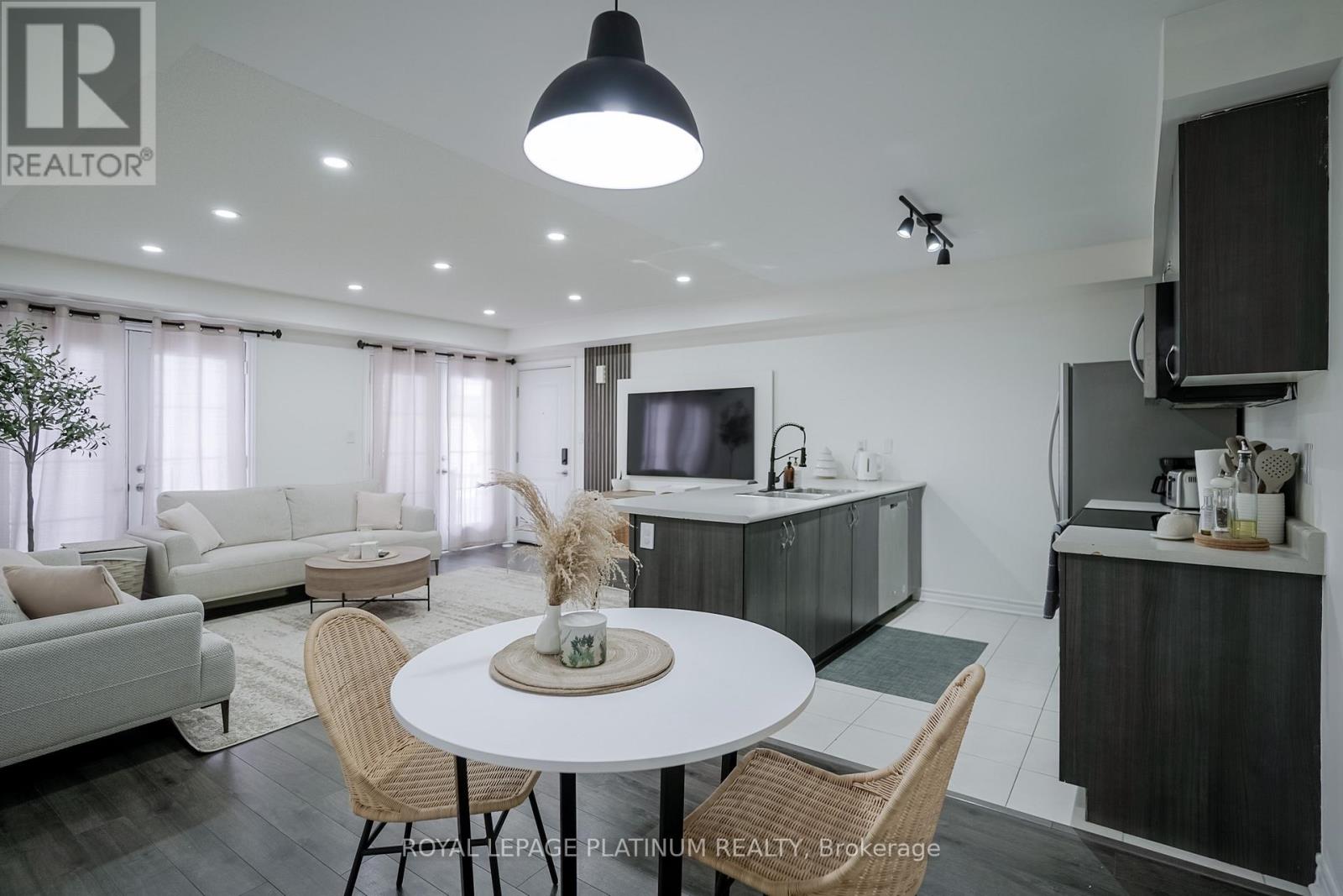 #36 - 200 Veterans Drive, Brampton, Ontario  L7A 4S6 - Photo 16 - W12310519